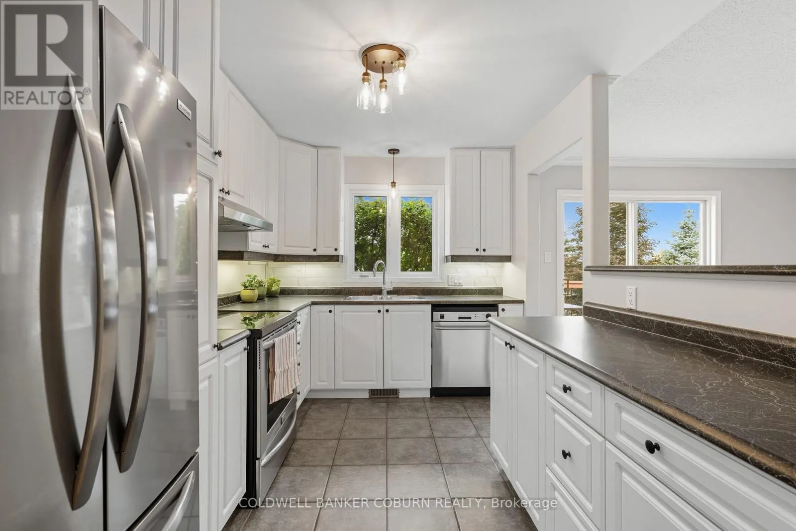 72 DR GORDON CRESCENT