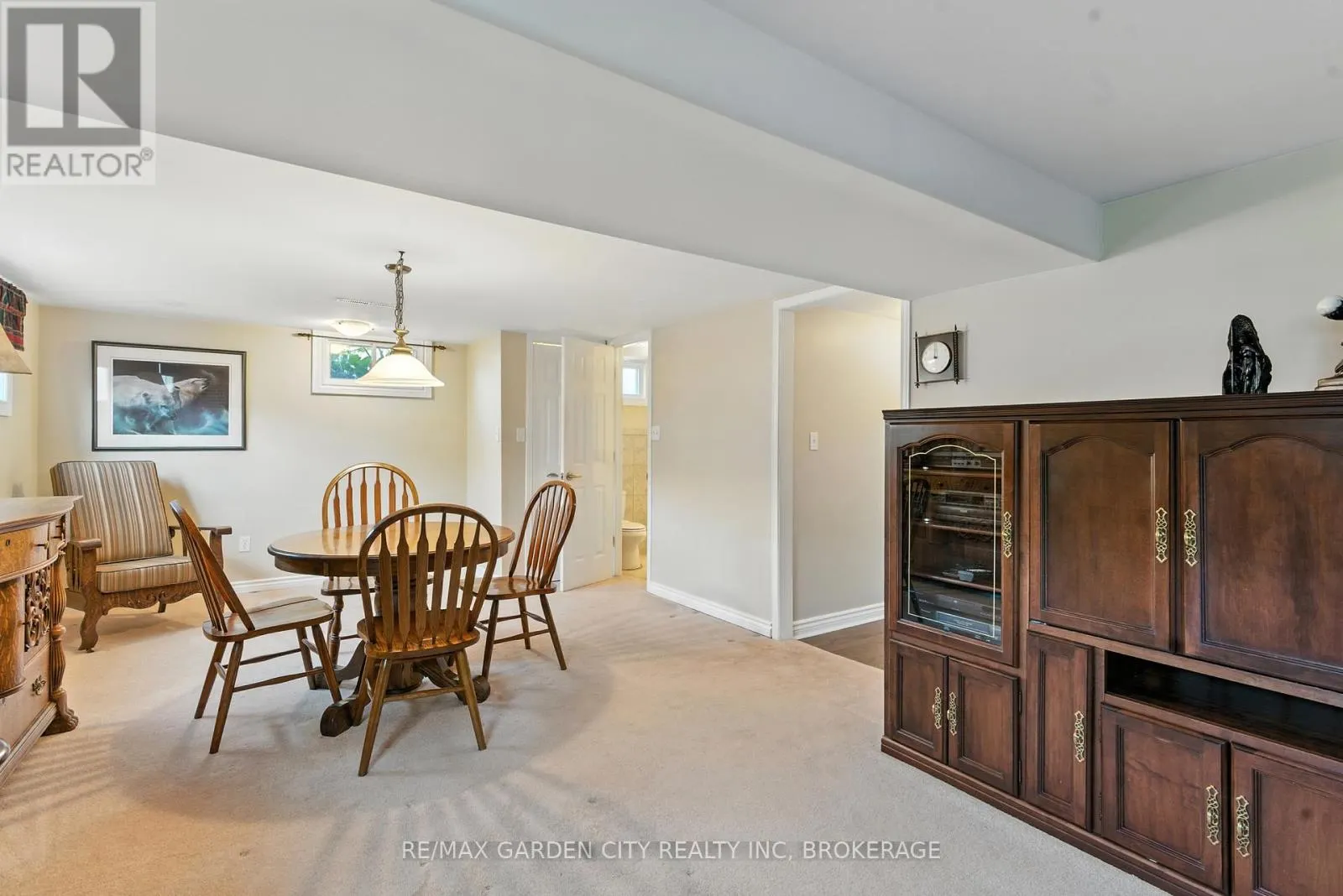 28 FAYE CRESCENT