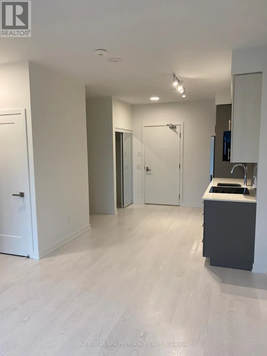 714 - 415 MAIN STREET W