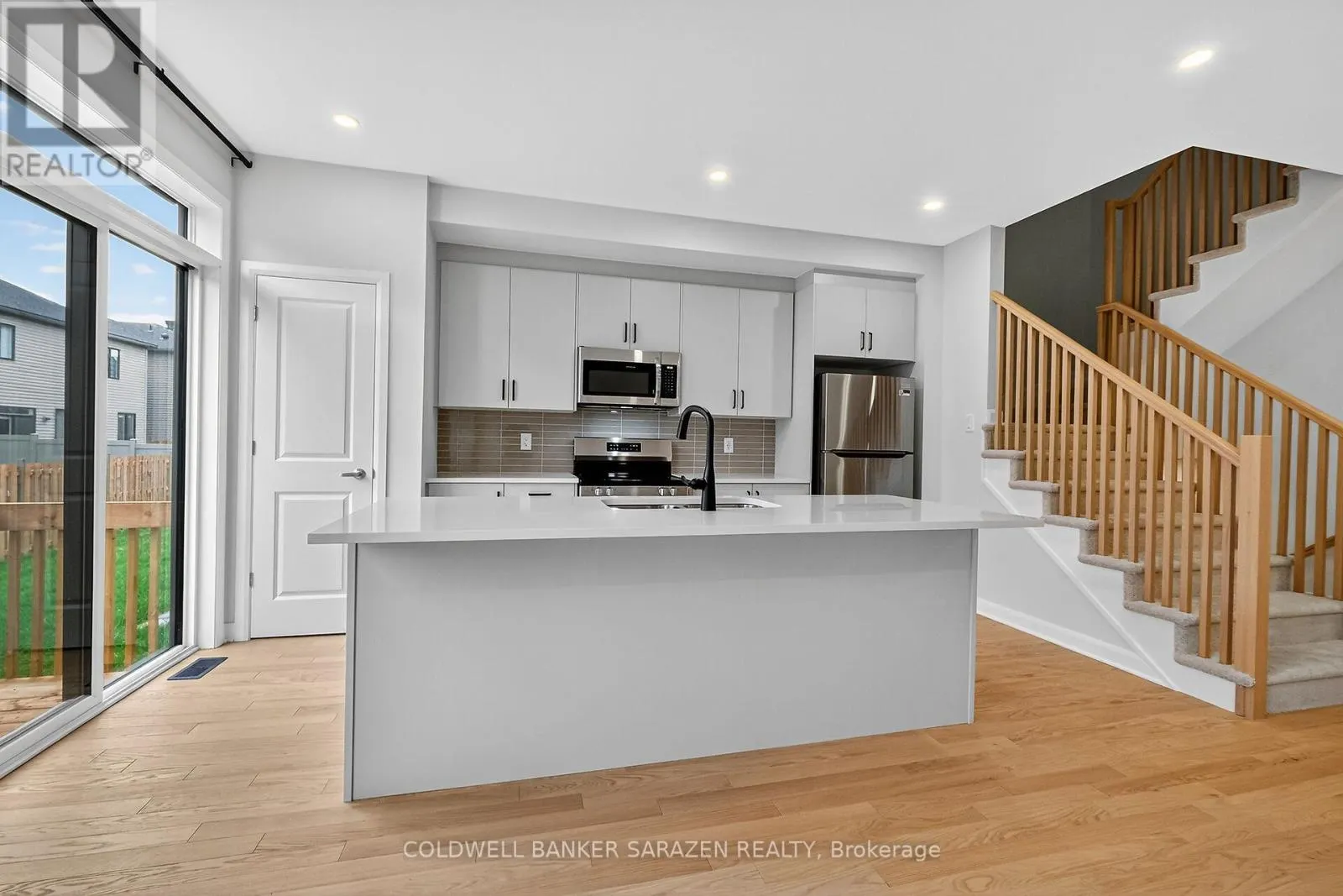 936 EILEEN VOLLICK CRESCENT