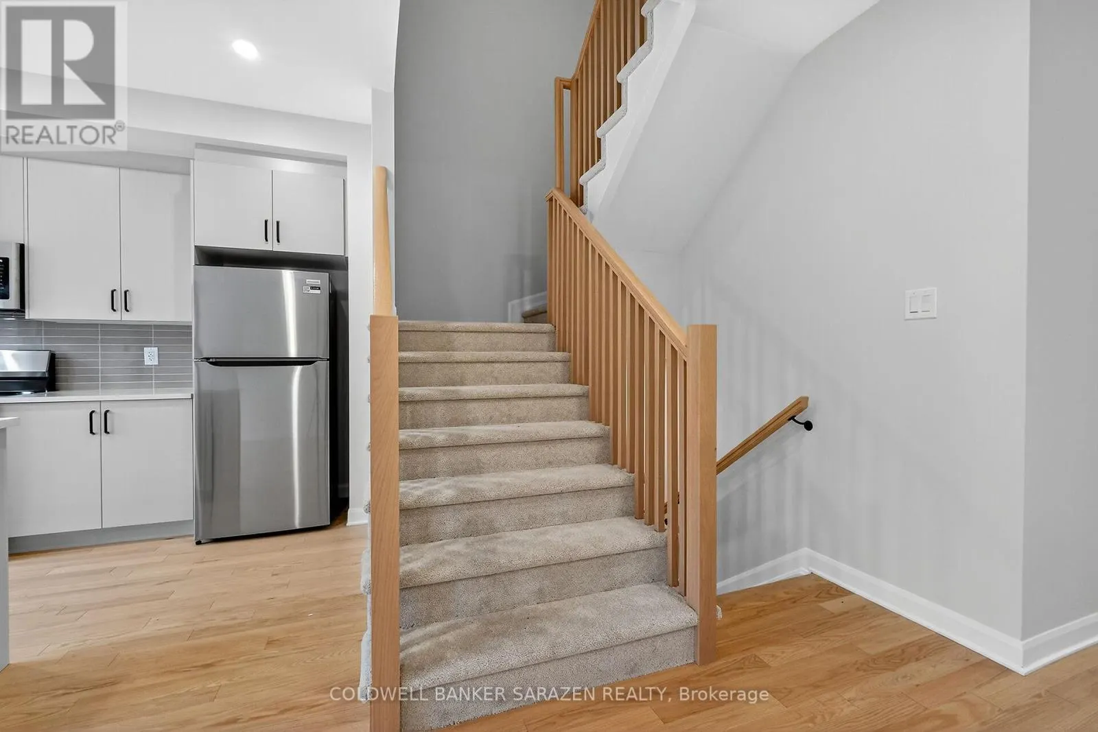936 EILEEN VOLLICK CRESCENT