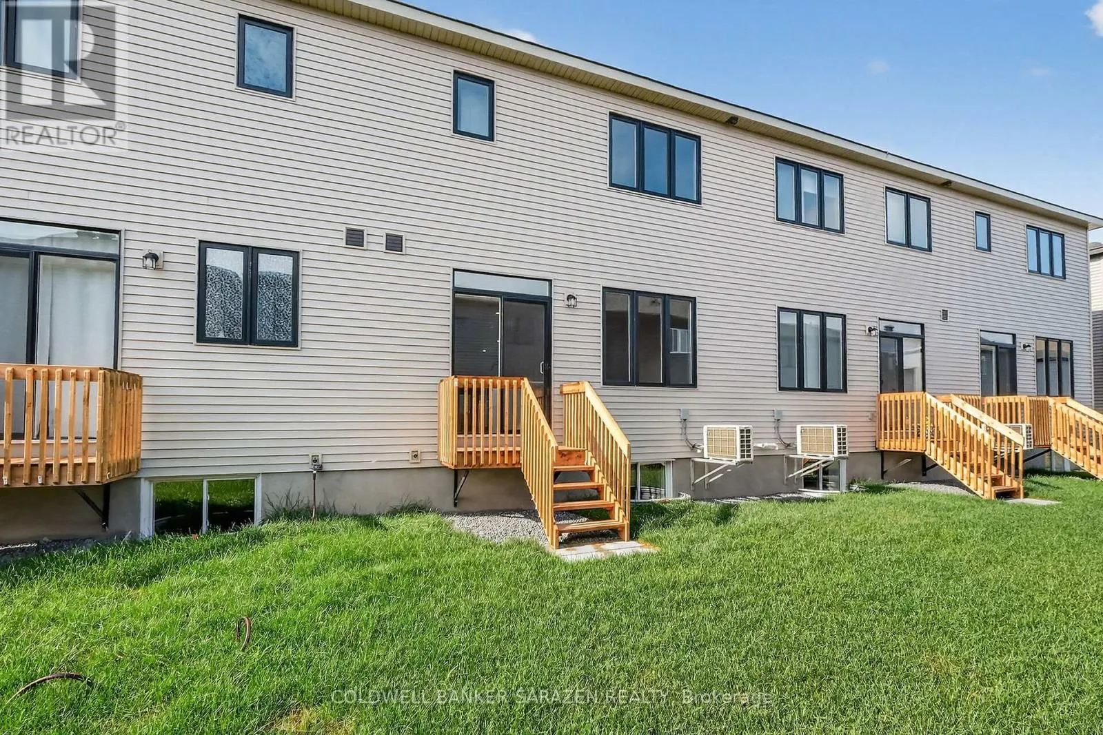936 EILEEN VOLLICK CRESCENT