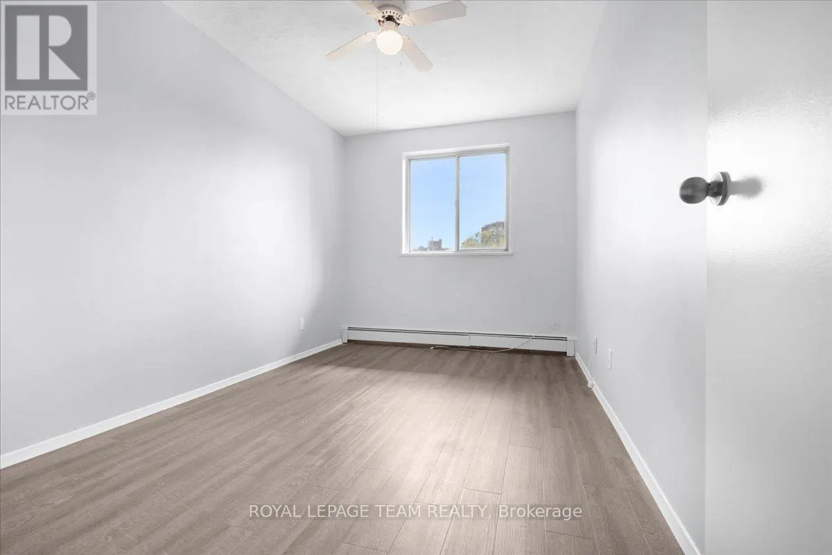 20 POTTRUFF ROAD N