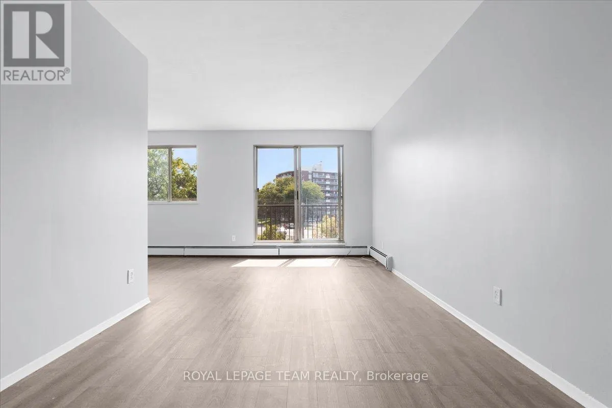 20 POTTRUFF ROAD N