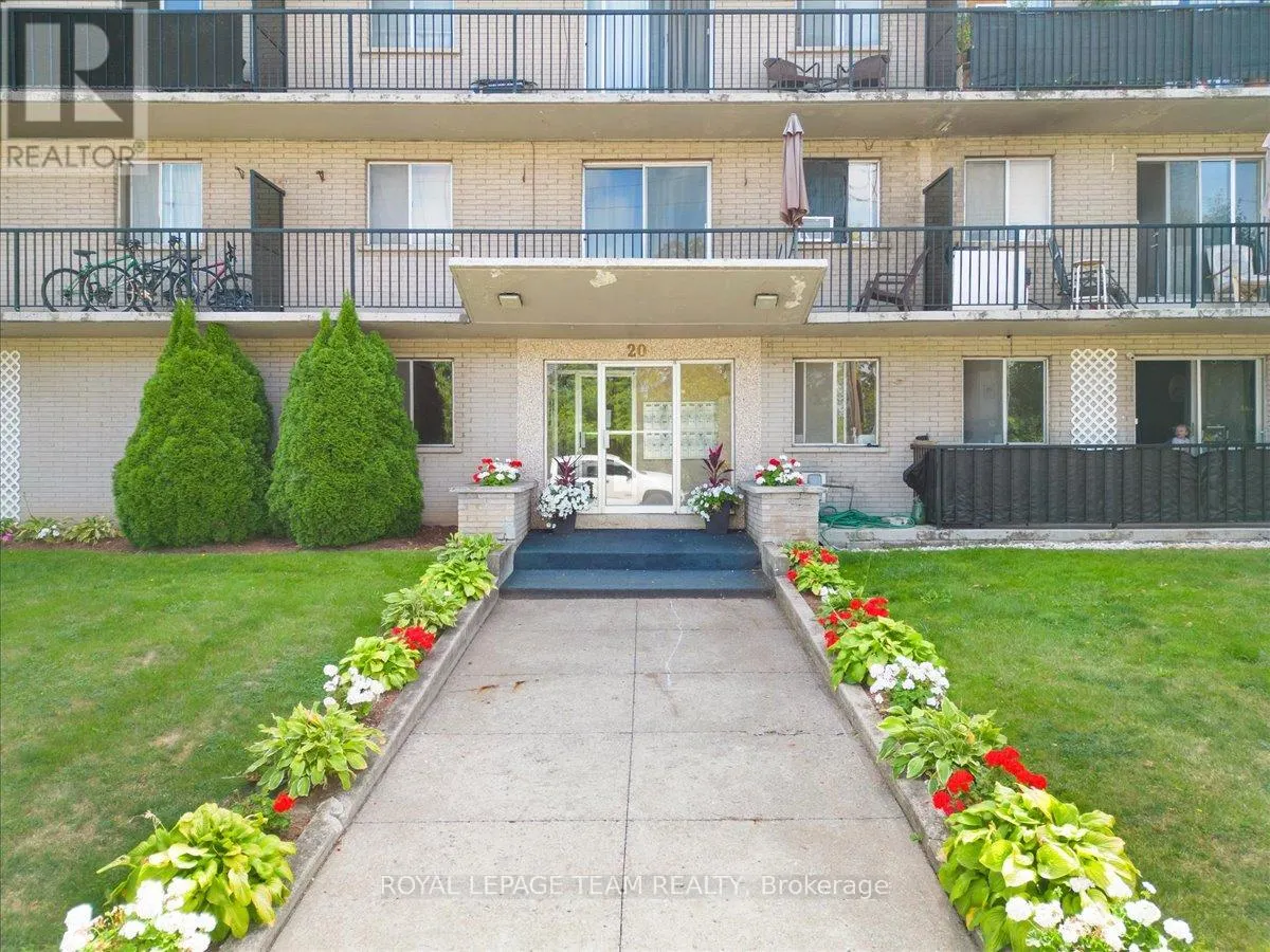 20 POTTRUFF ROAD N