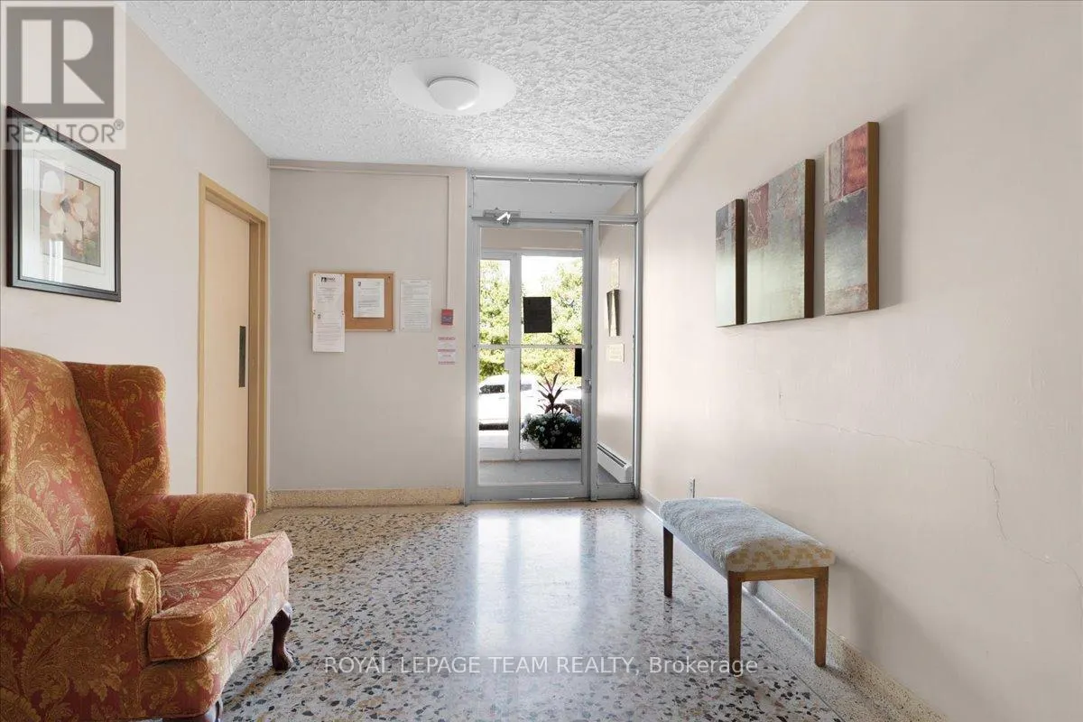 20 POTTRUFF ROAD N