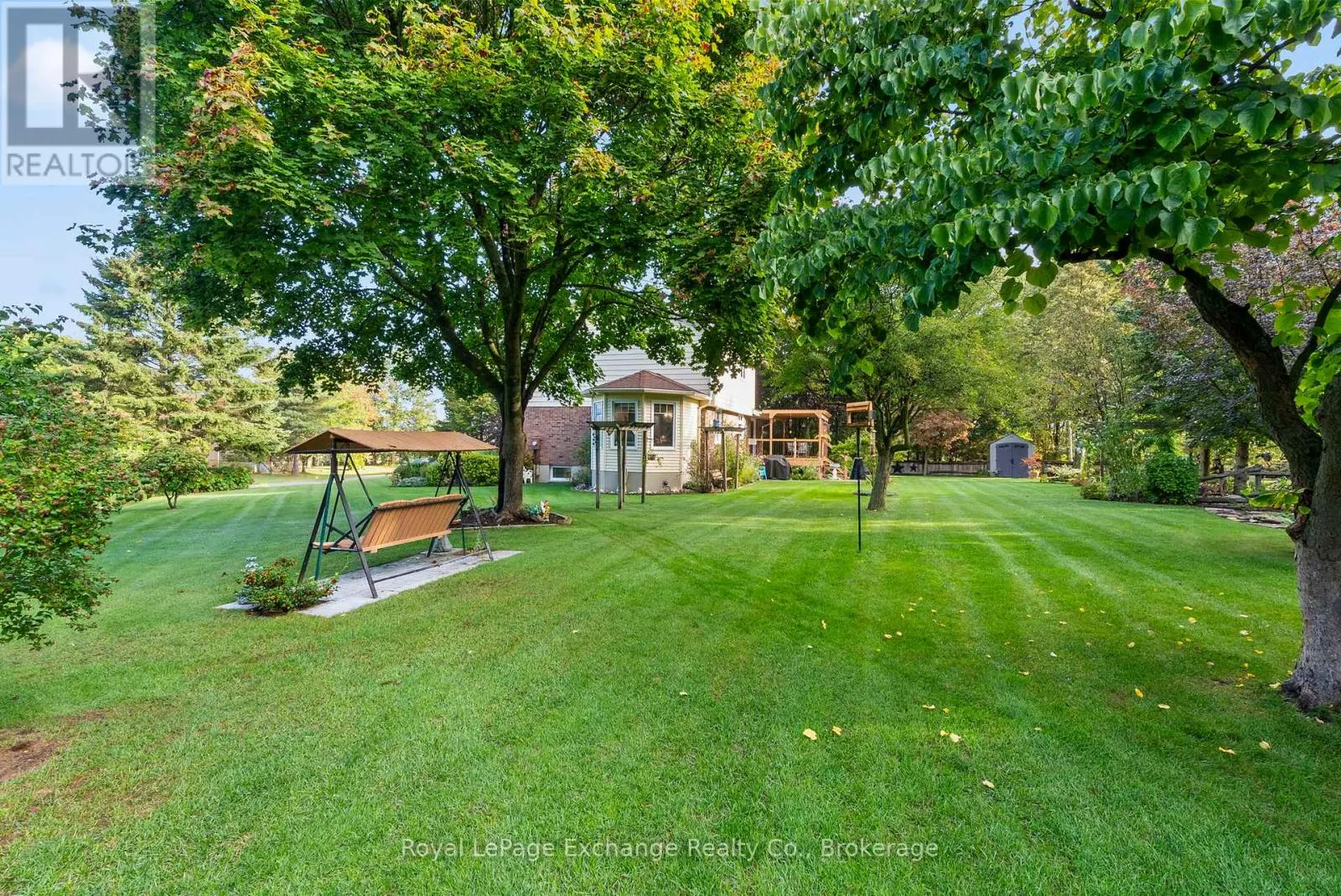 990 HERITAGE DRIVE