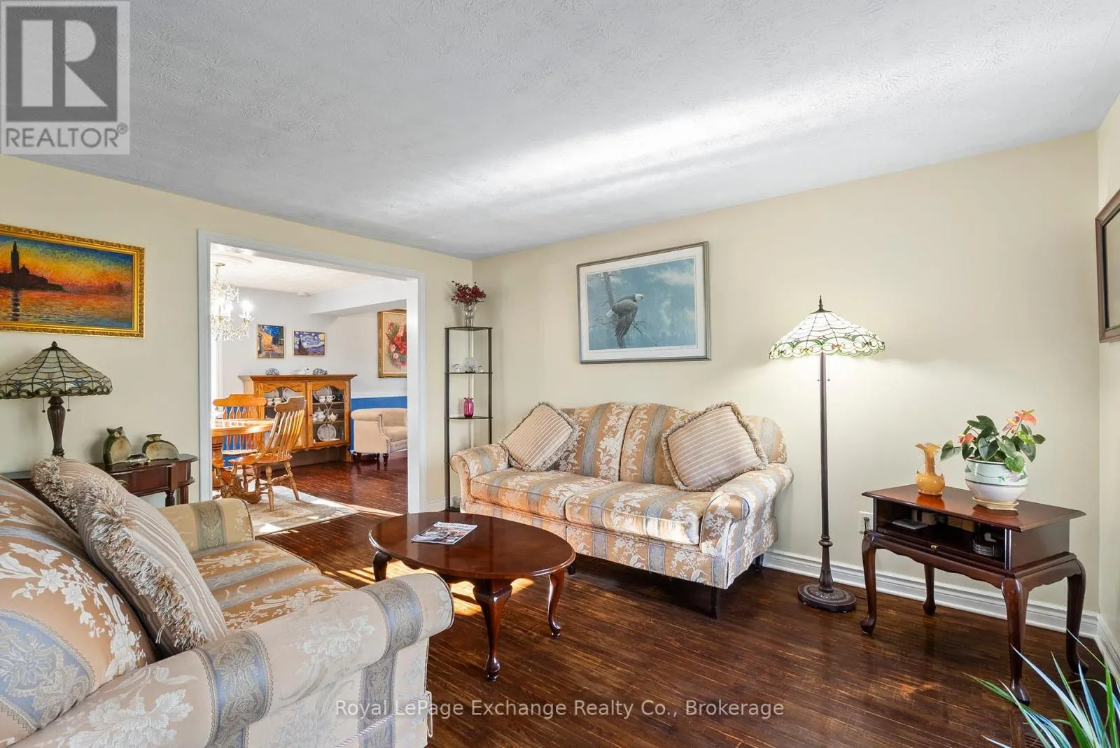 990 HERITAGE DRIVE