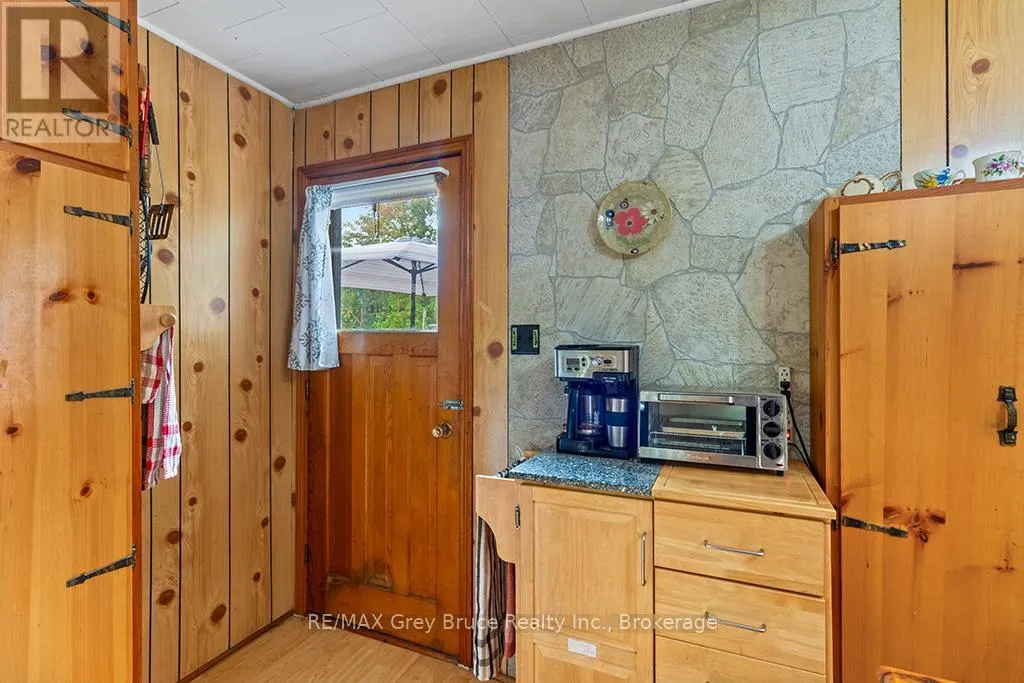 152 SHOULDICE LAKE ROAD