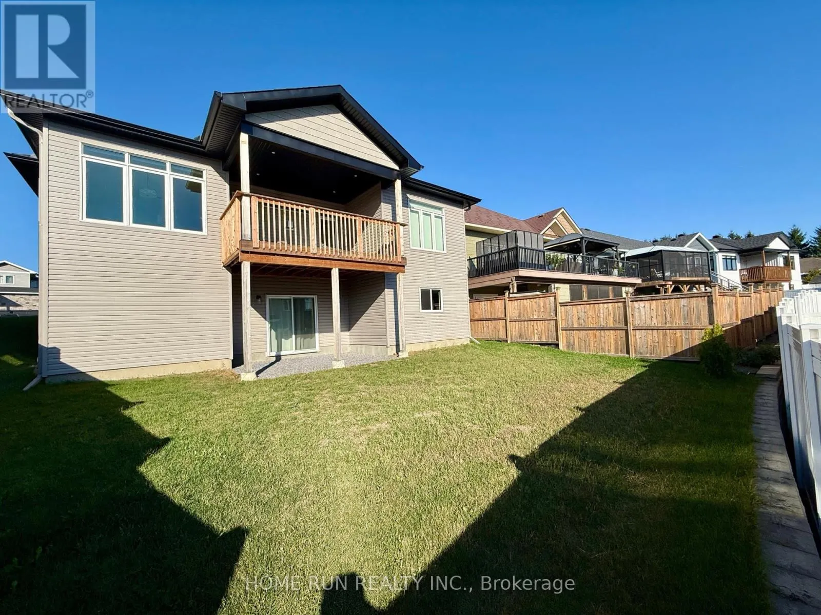754 MEADOWRIDGE CIRCLE