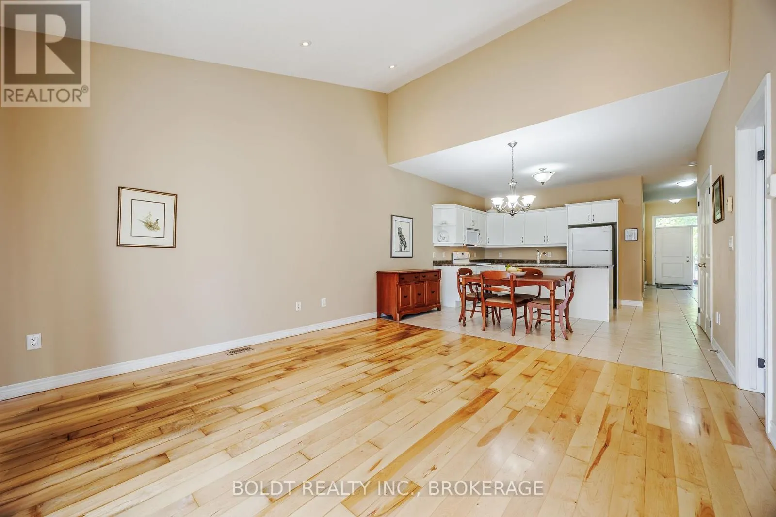 58 VIDEL CRESCENT N