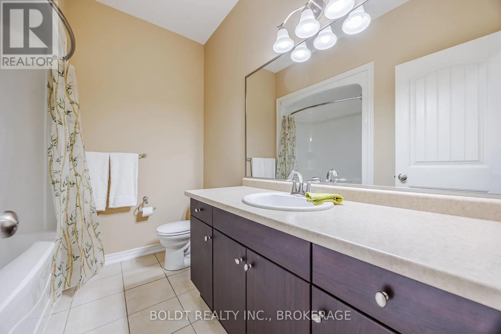 58 VIDEL CRESCENT N