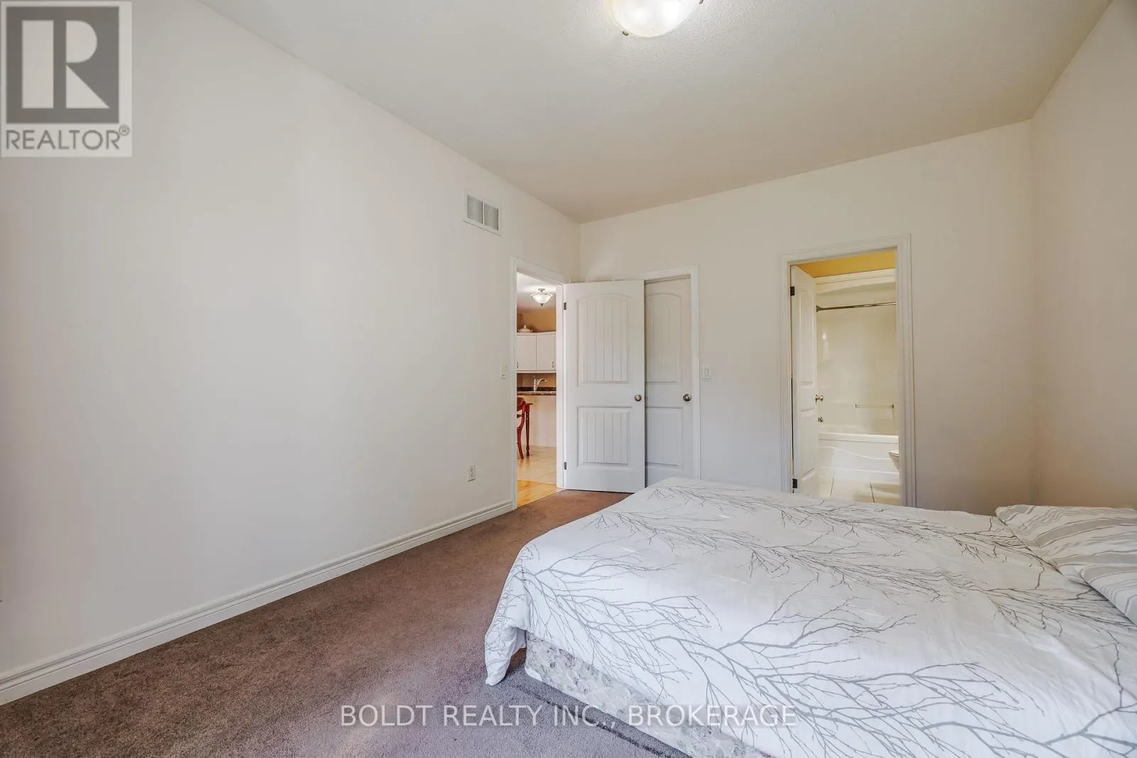 58 VIDEL CRESCENT N