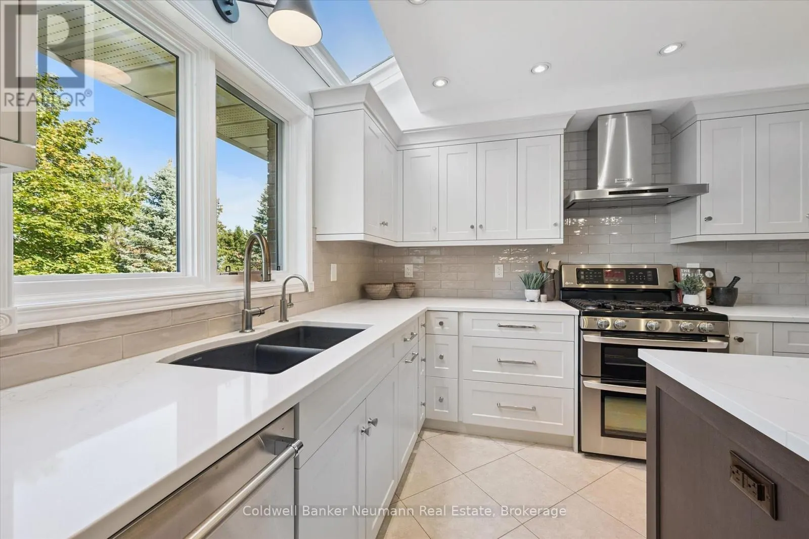 466 BRANSTONE DRIVE