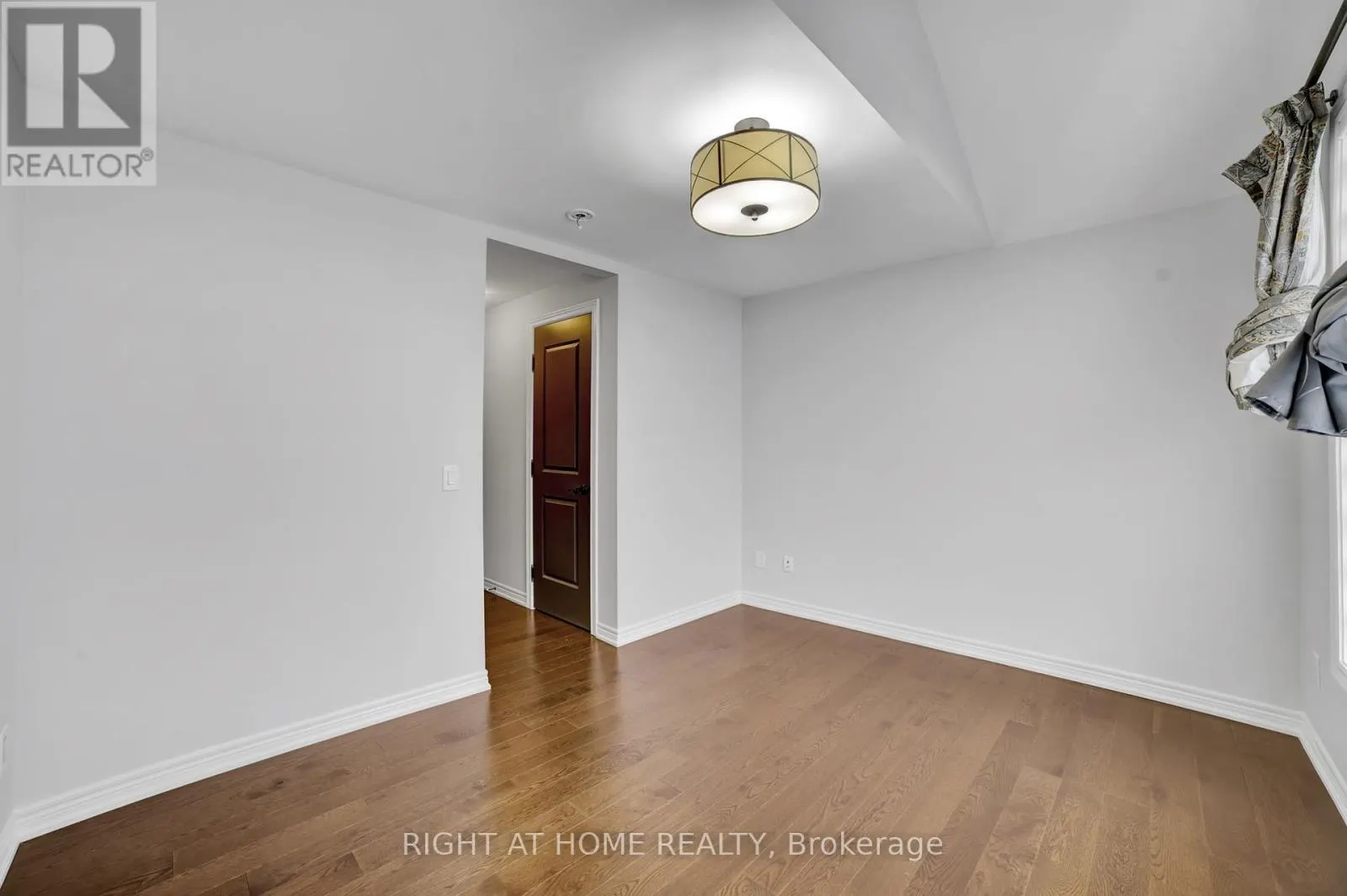 288 RAYMOND ROAD