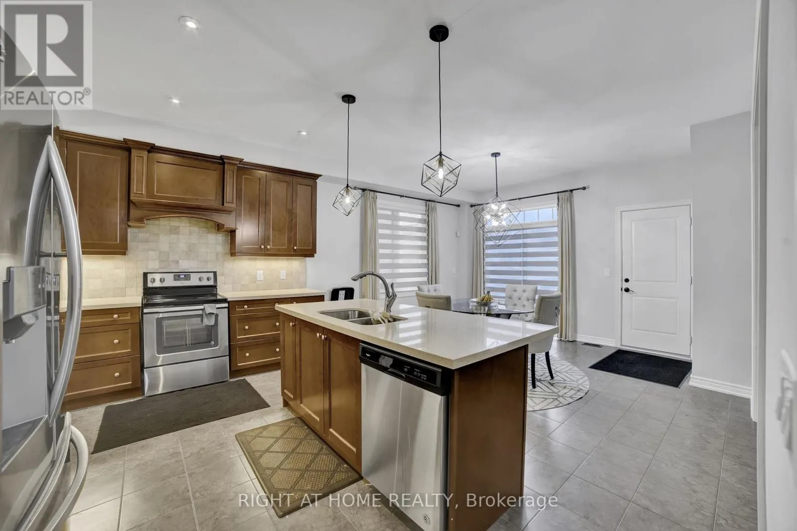 288 RAYMOND ROAD