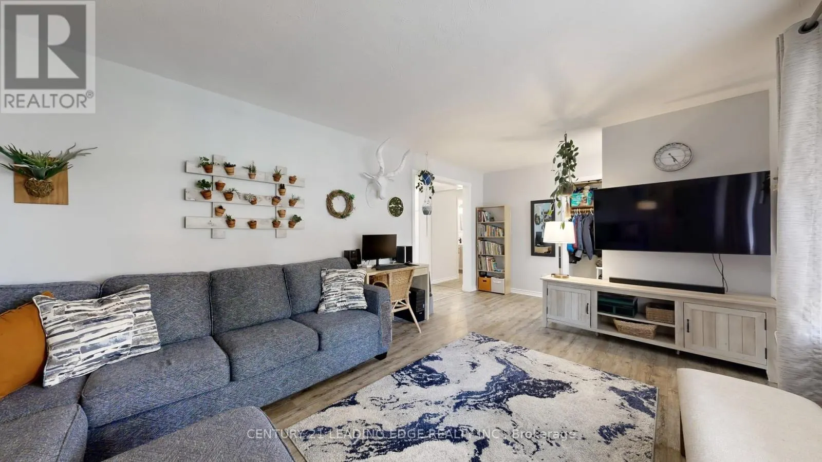 1311 CARTIER BOULEVARD
