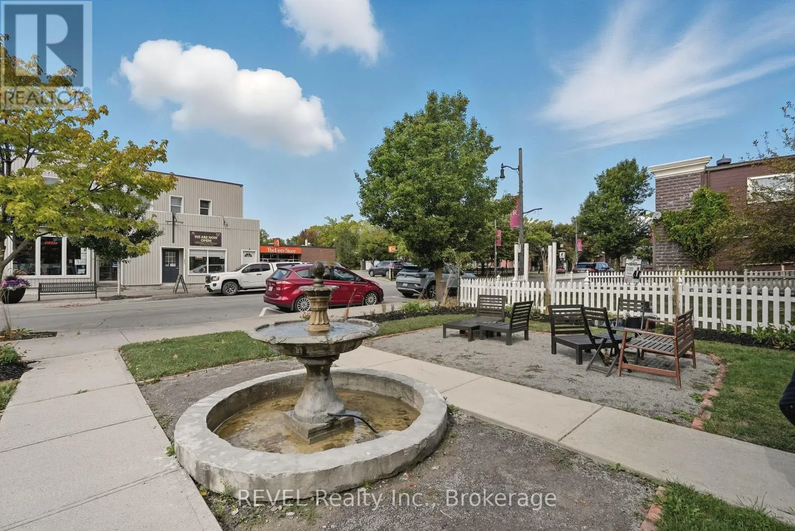 250 RIDGE ROAD N