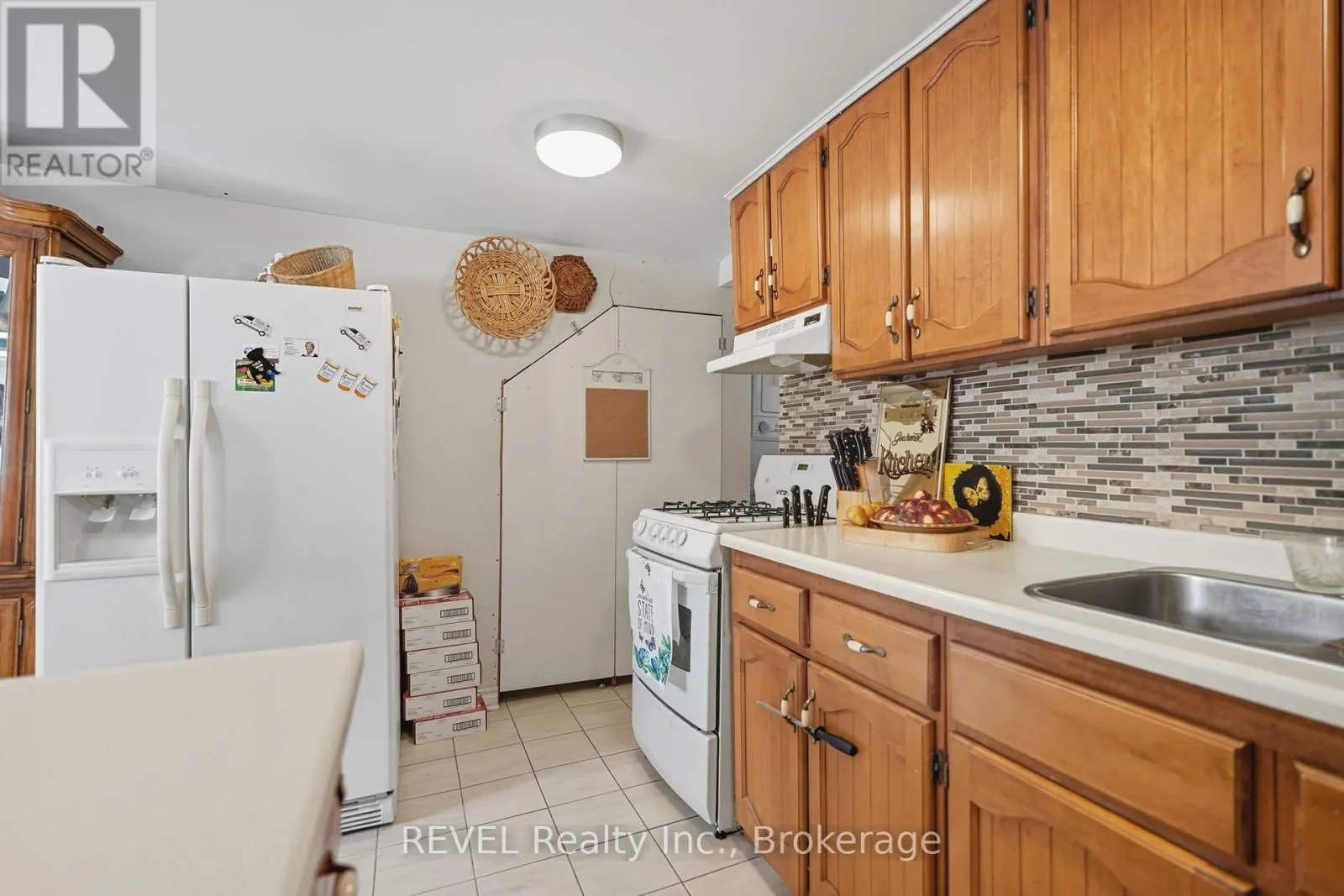 250 RIDGE ROAD N
