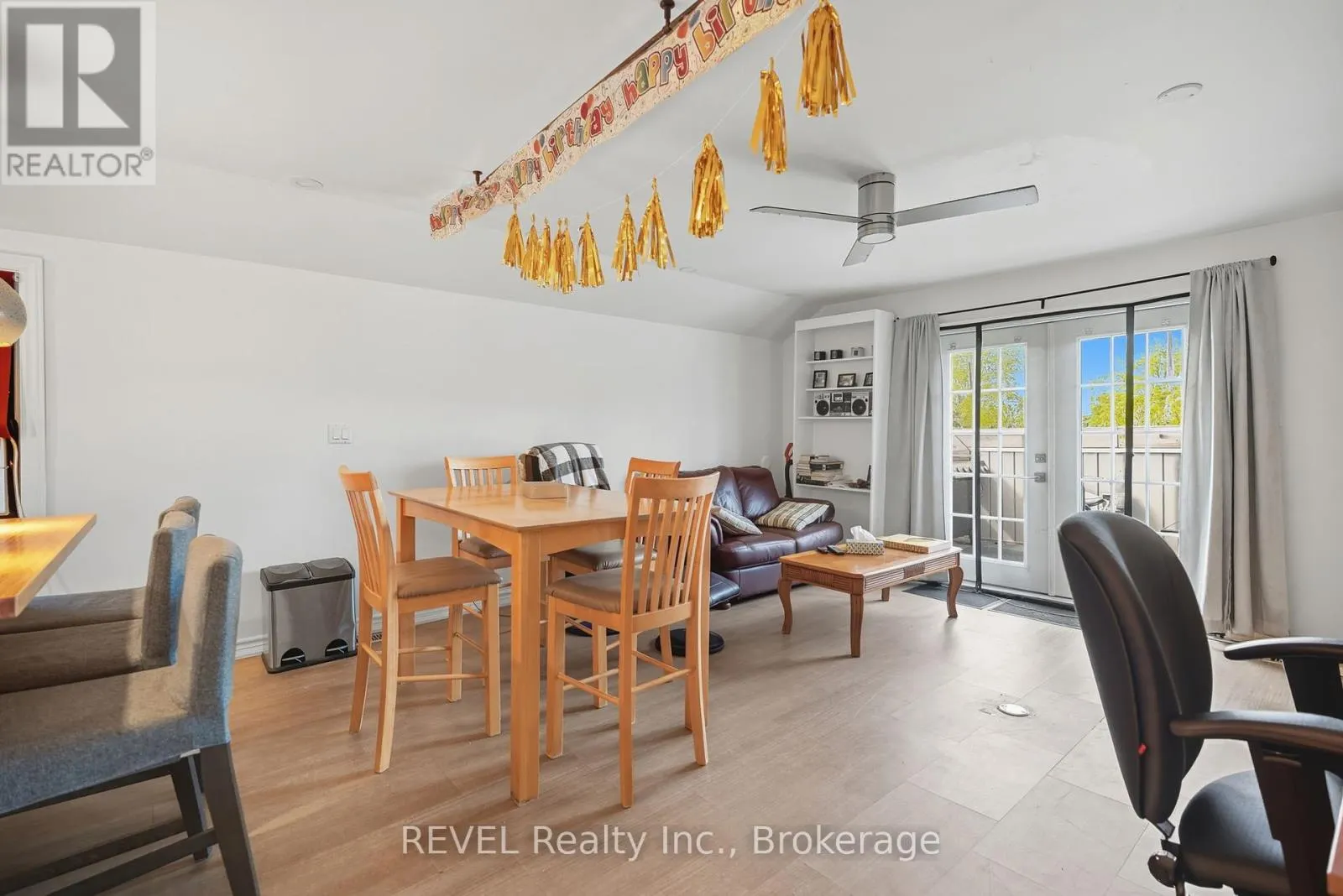 250 RIDGE ROAD N