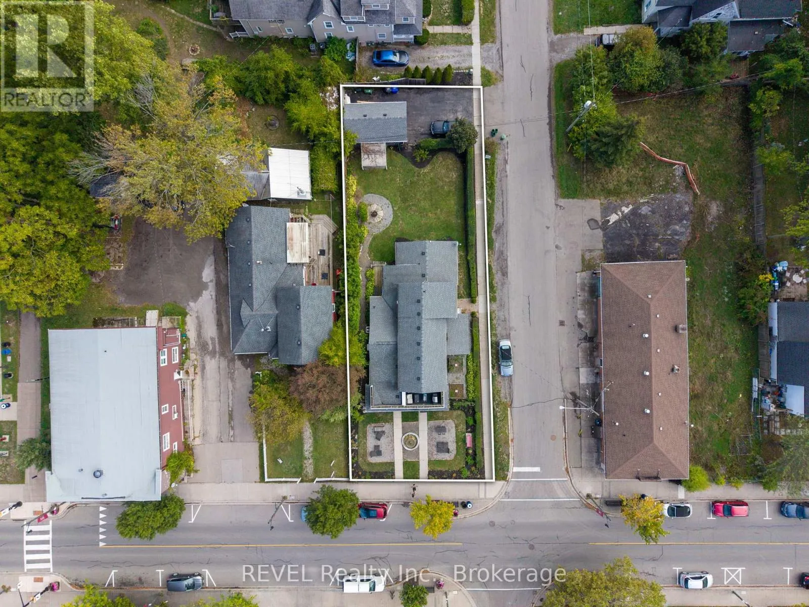 250 RIDGE ROAD N