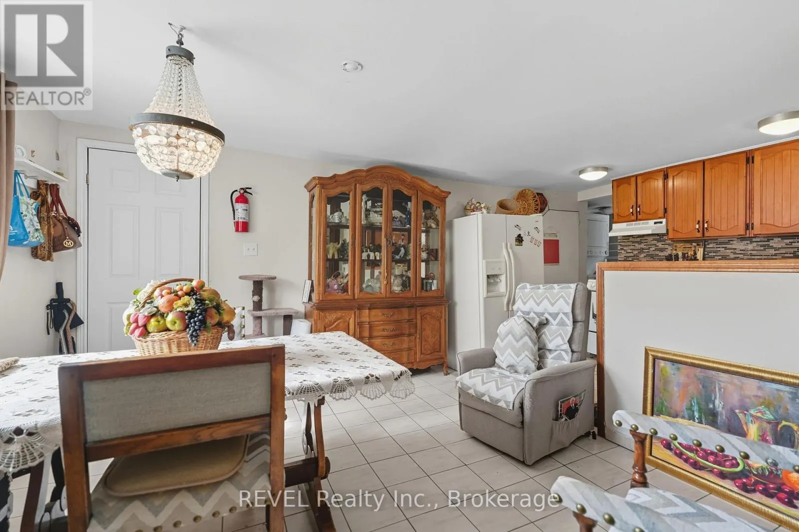 250 RIDGE ROAD N