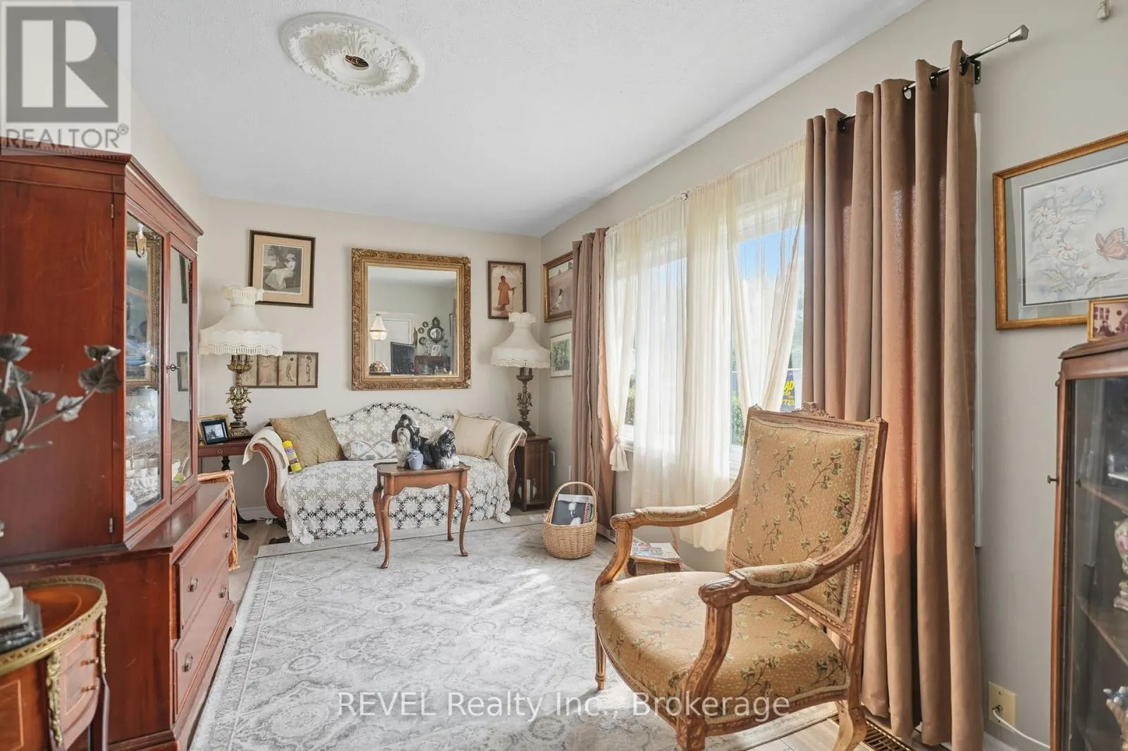 250 RIDGE ROAD N