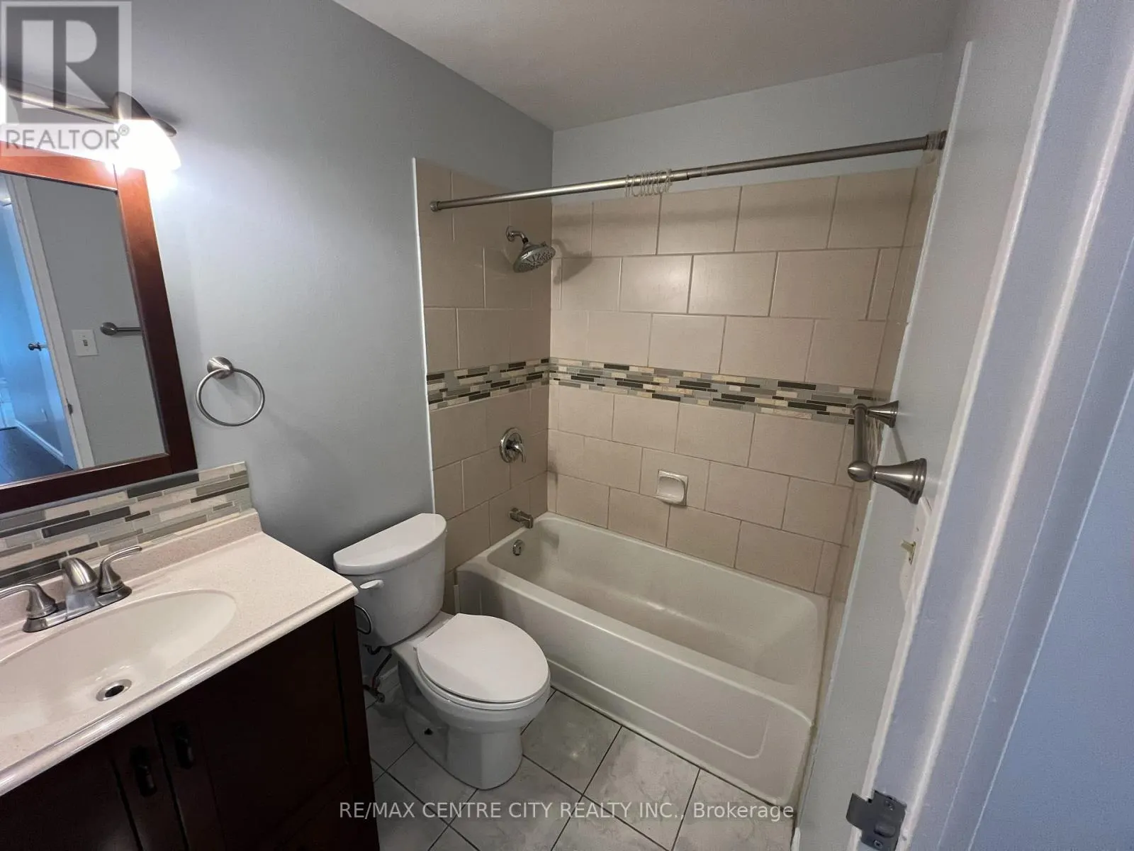 307 - 1445 HURON STREET S, #307