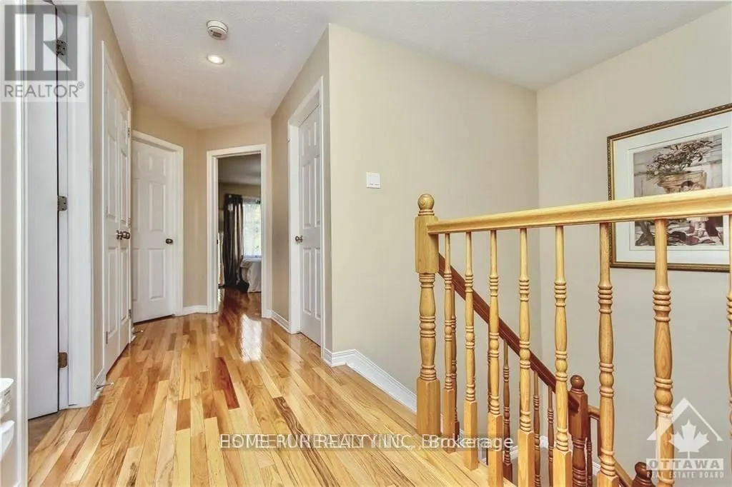 517 DEVONWOOD CIRCLE