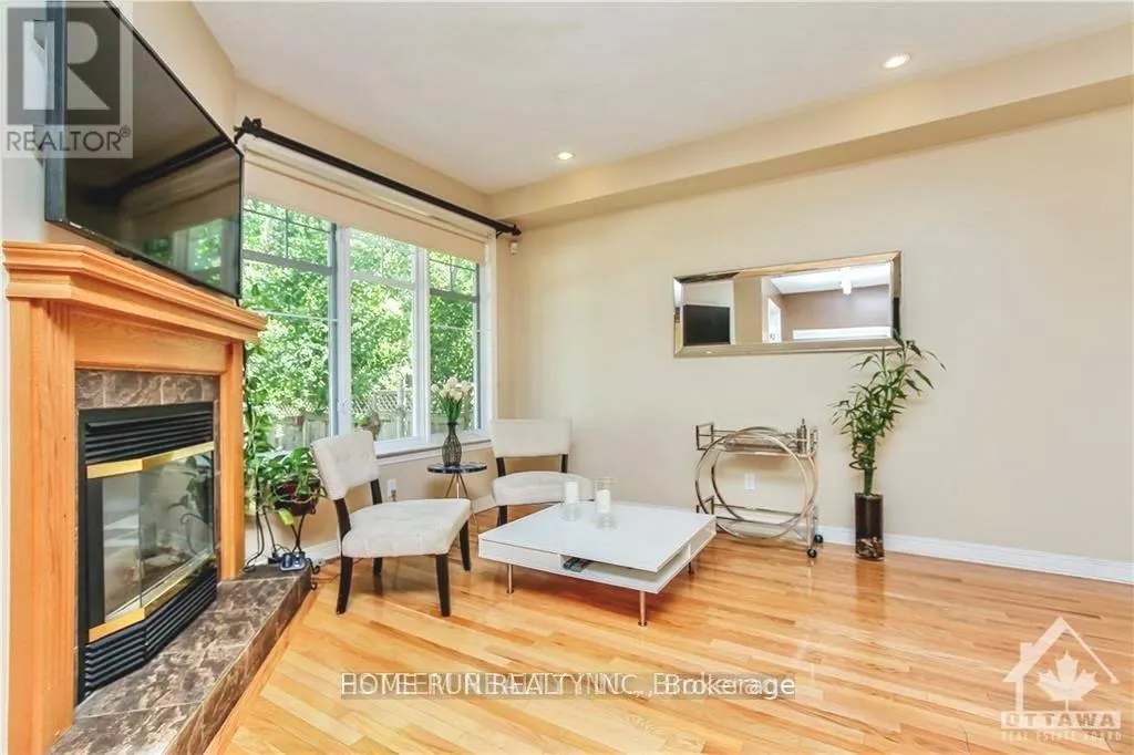 517 DEVONWOOD CIRCLE