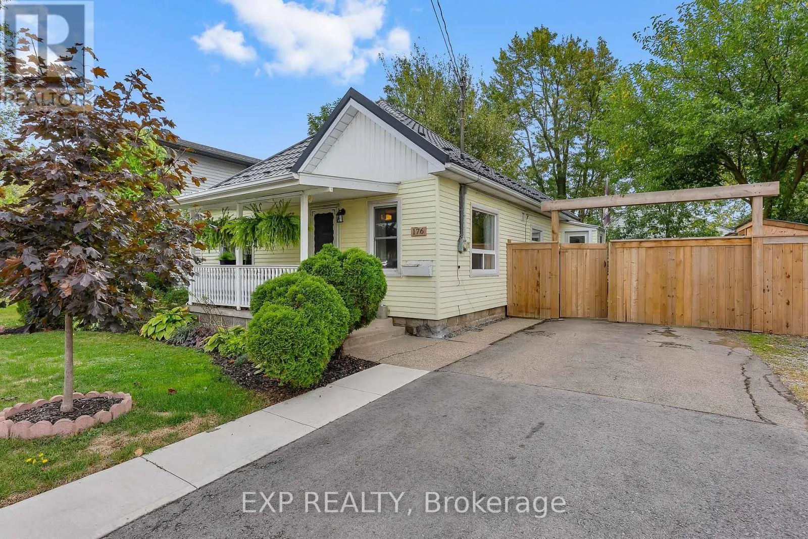 176 IDYLEWYLDE STREET