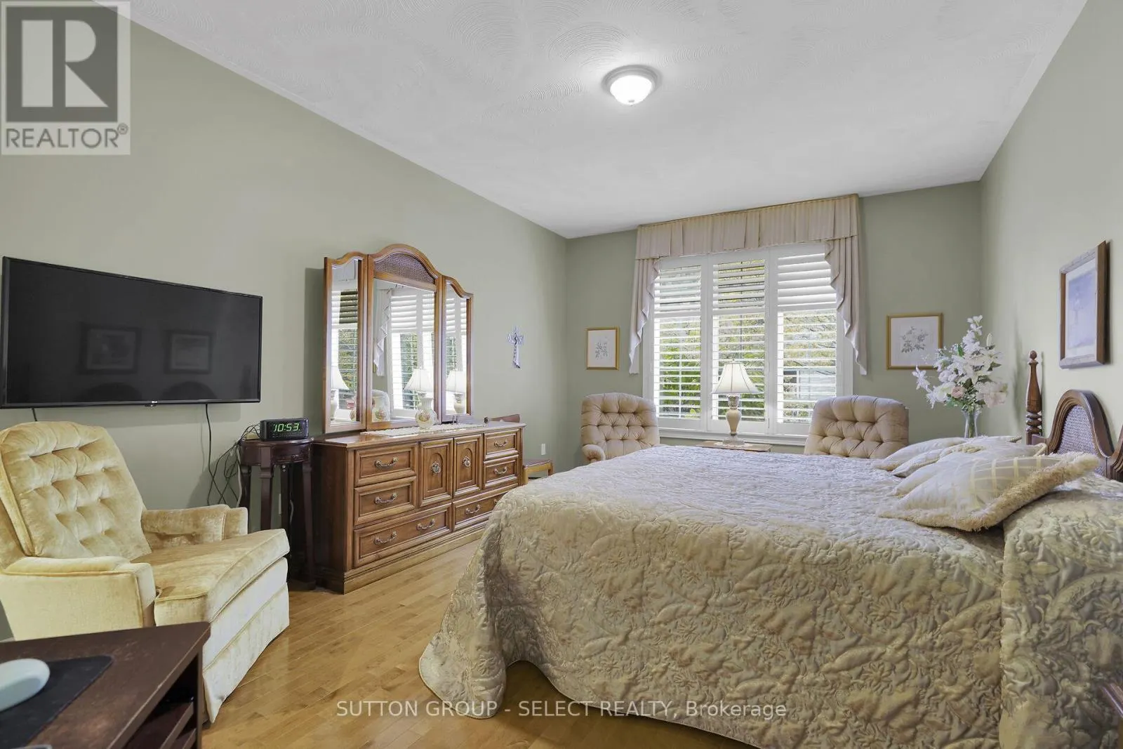 7 - 115 GLENWOOD DRIVE, #7