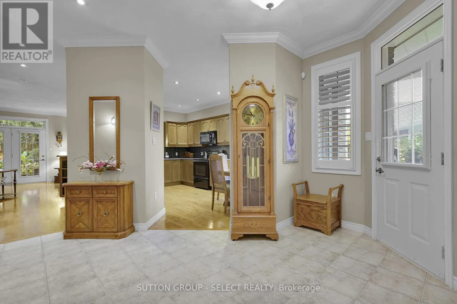 7 - 115 GLENWOOD DRIVE, #7