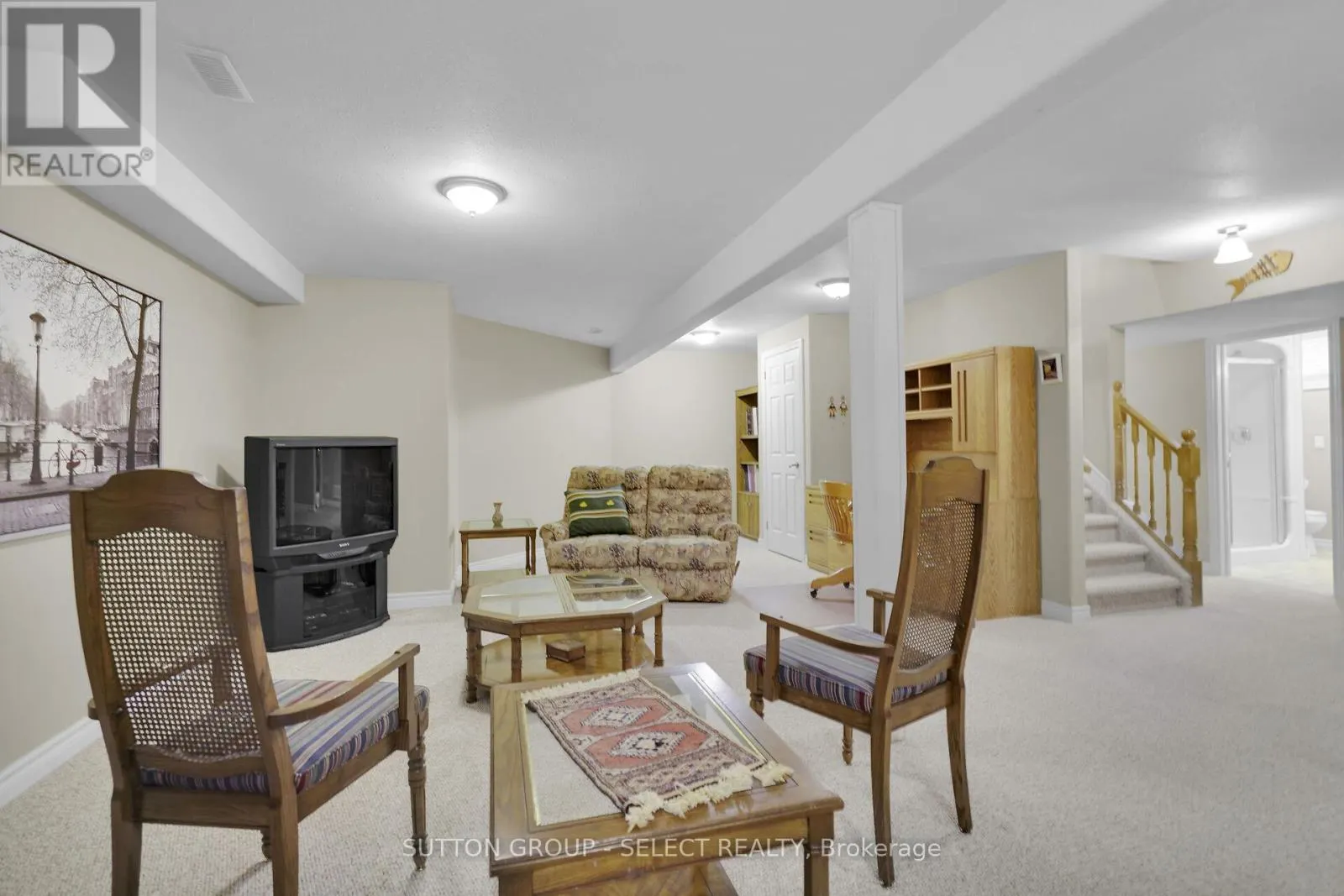 7 - 115 GLENWOOD DRIVE, #7