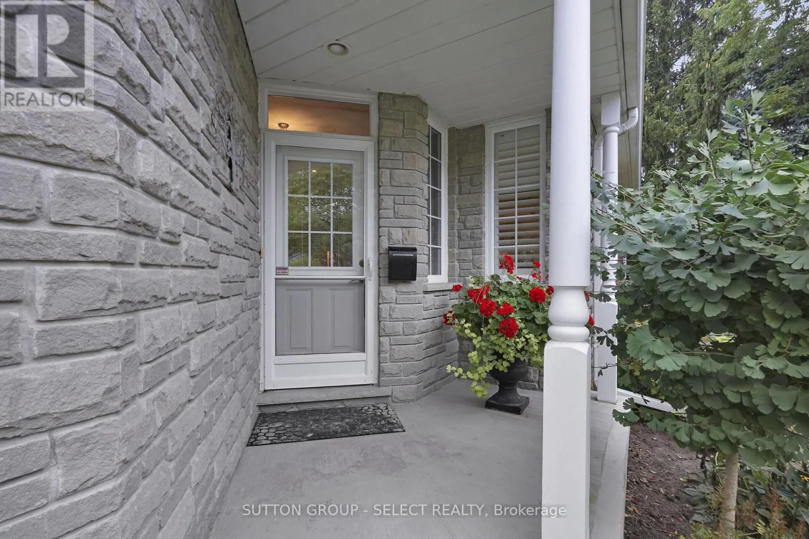7 - 115 GLENWOOD DRIVE, #7