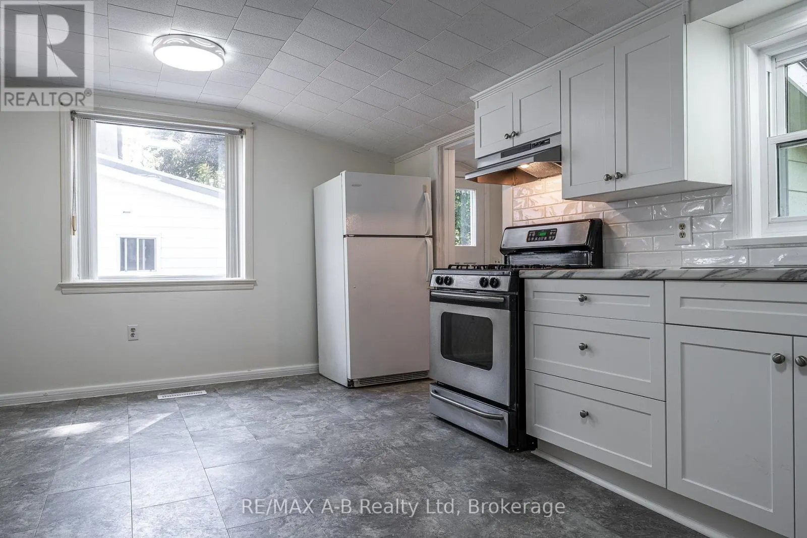 146 CHURCH STREET N