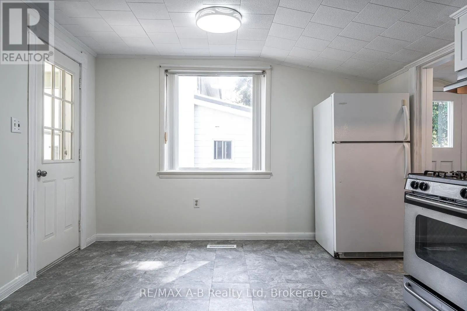 146 CHURCH STREET N