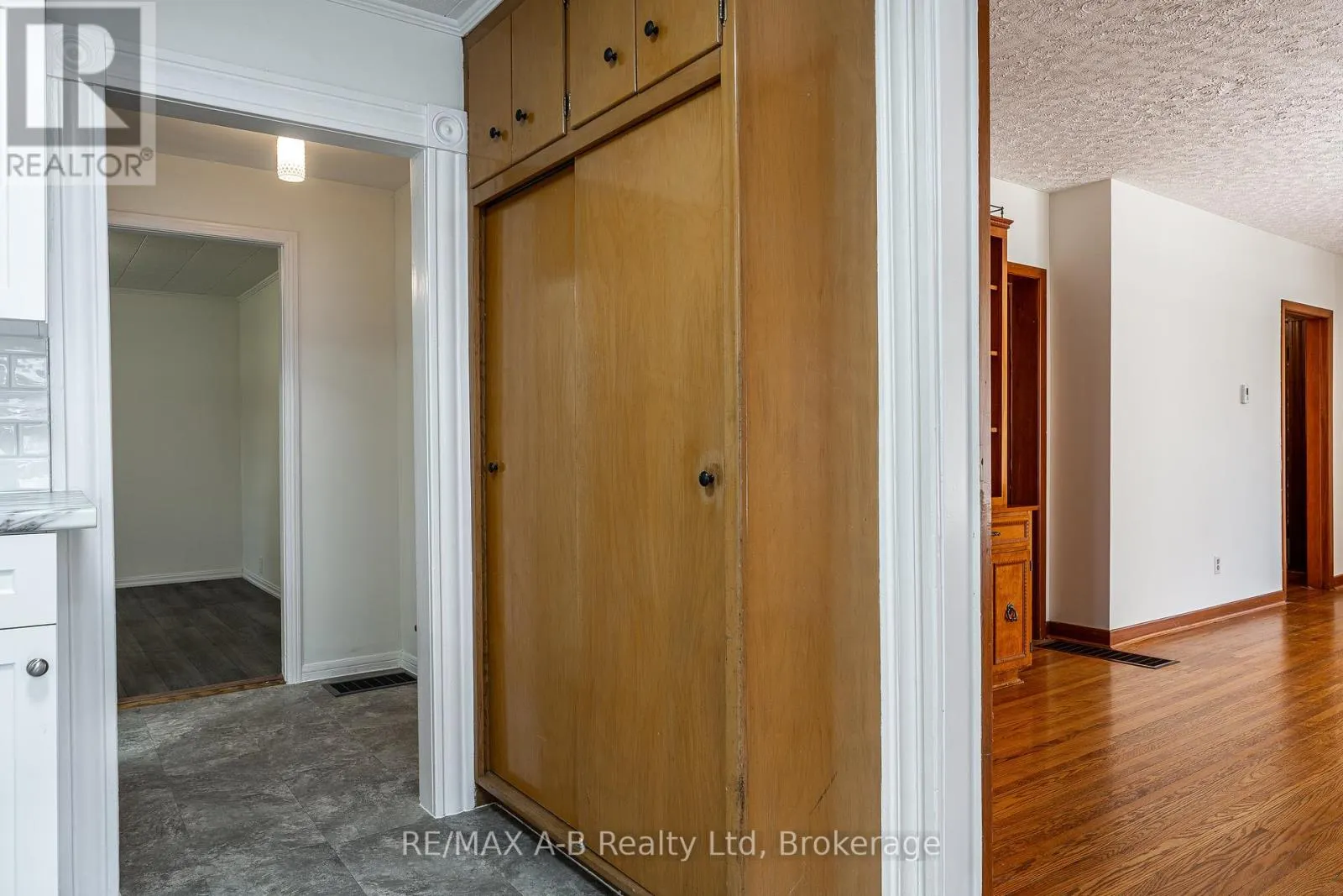 146 CHURCH STREET N