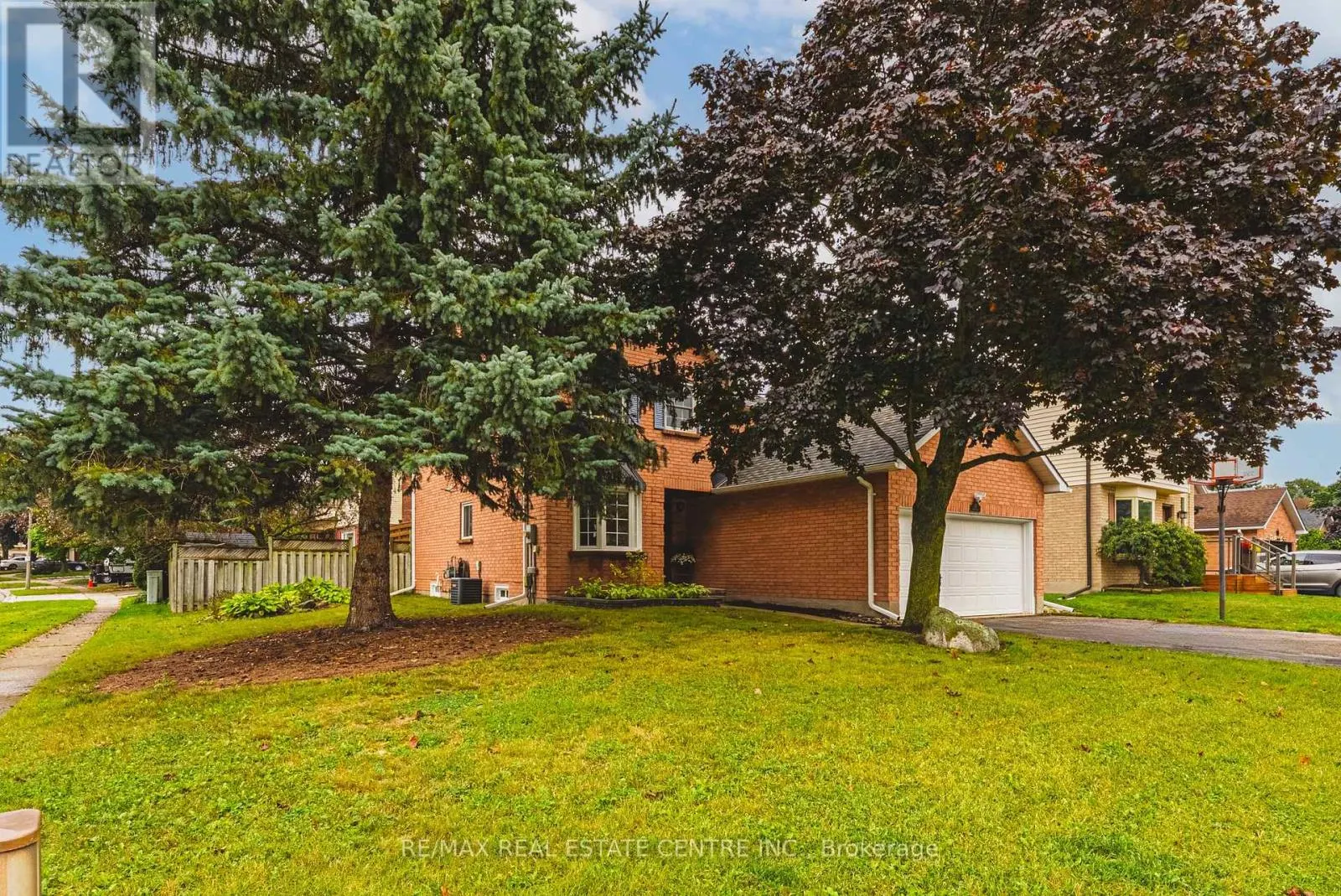 35 COWAN BOULEVARD
