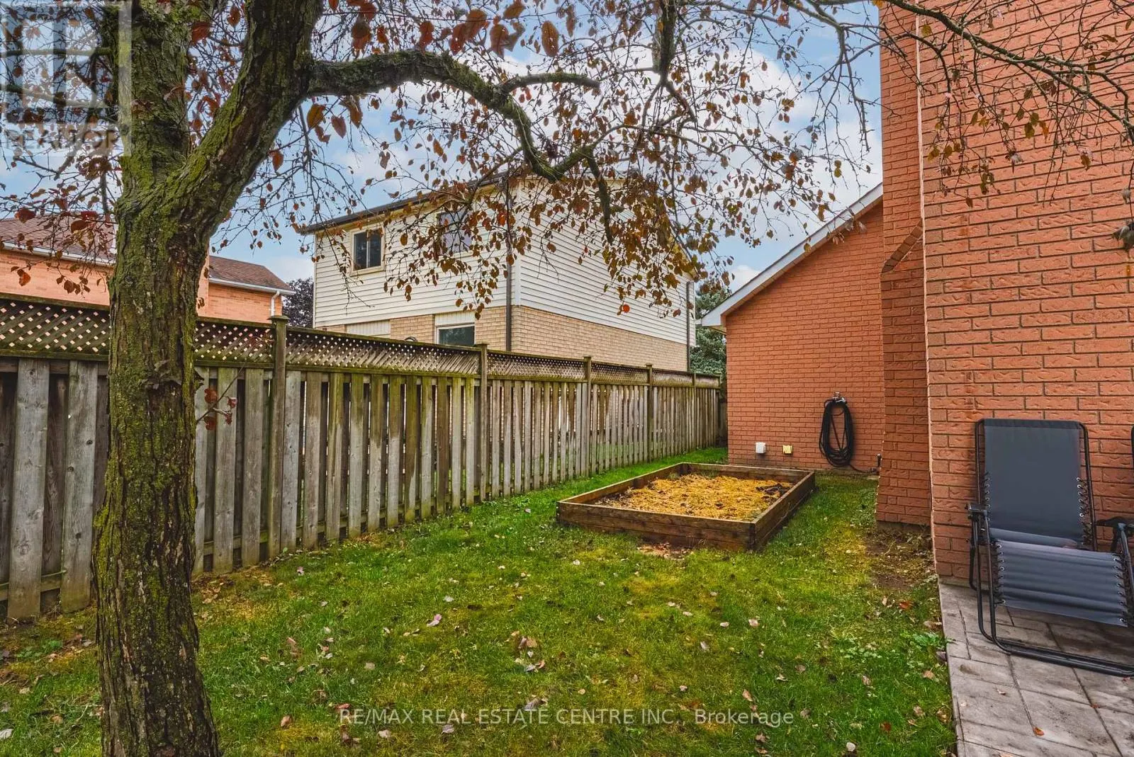 35 COWAN BOULEVARD