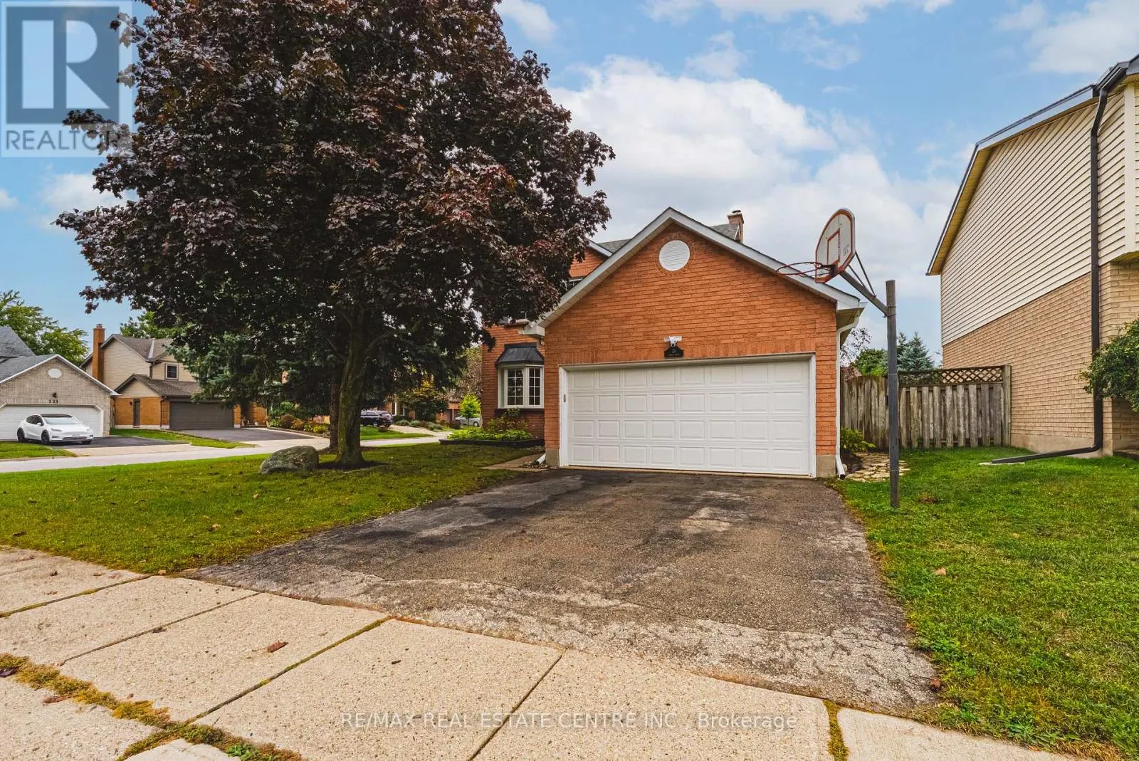 35 COWAN BOULEVARD