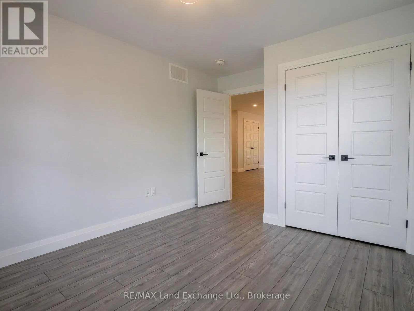 62 EAGLE COURT