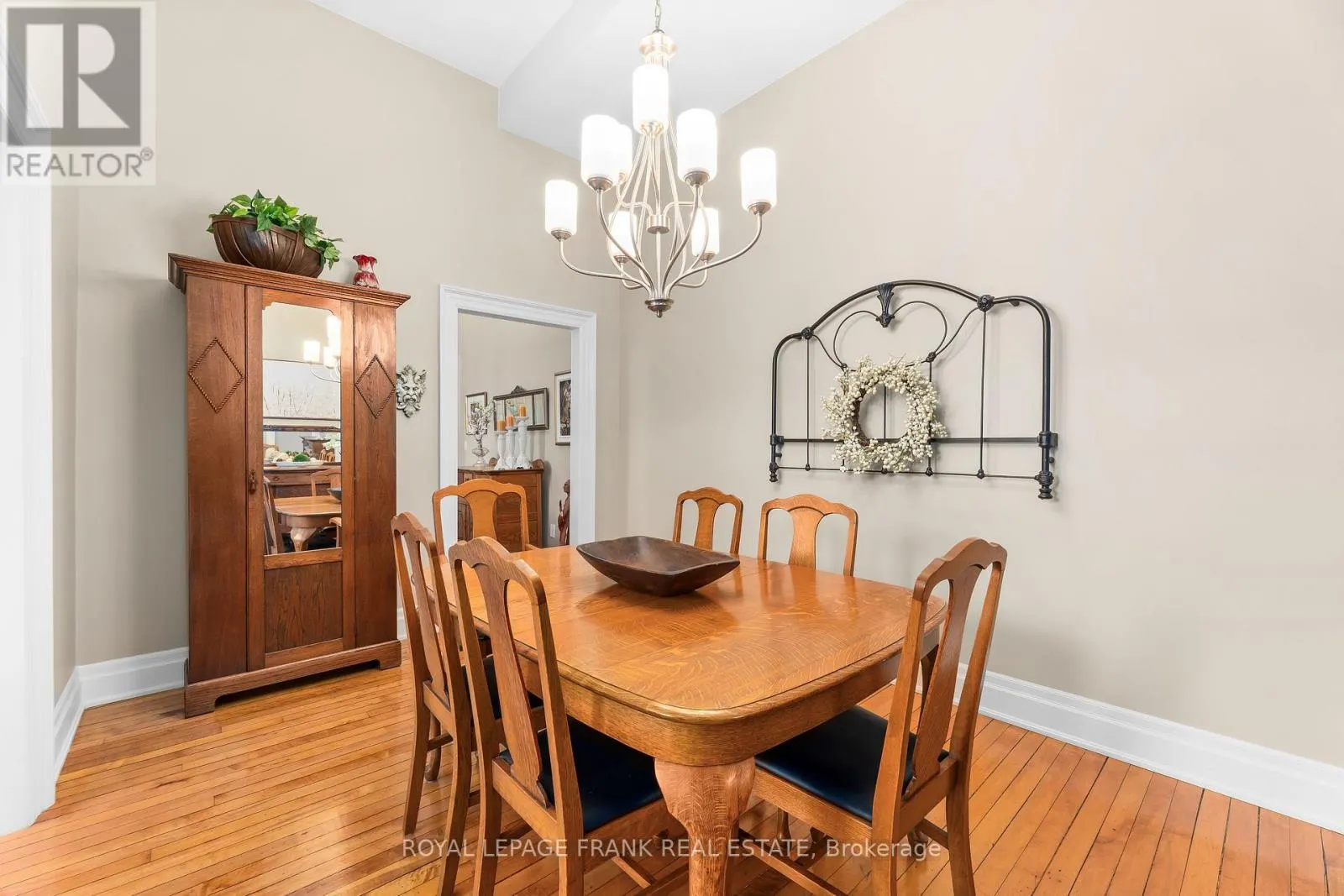 202 - 72 PINE STREET, #202