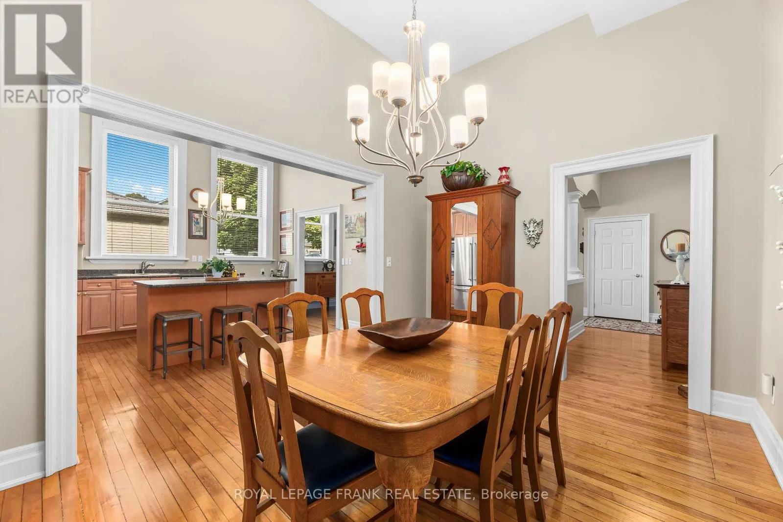 202 - 72 PINE STREET, #202