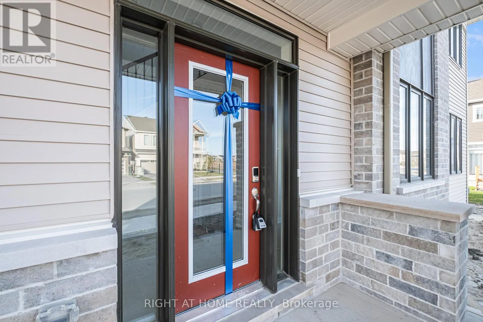 600 CYGNUS STREET