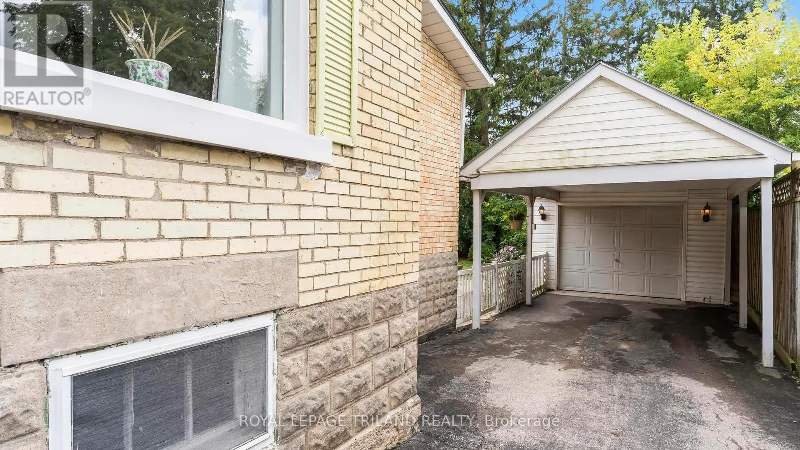 19 CEDAR STREET
