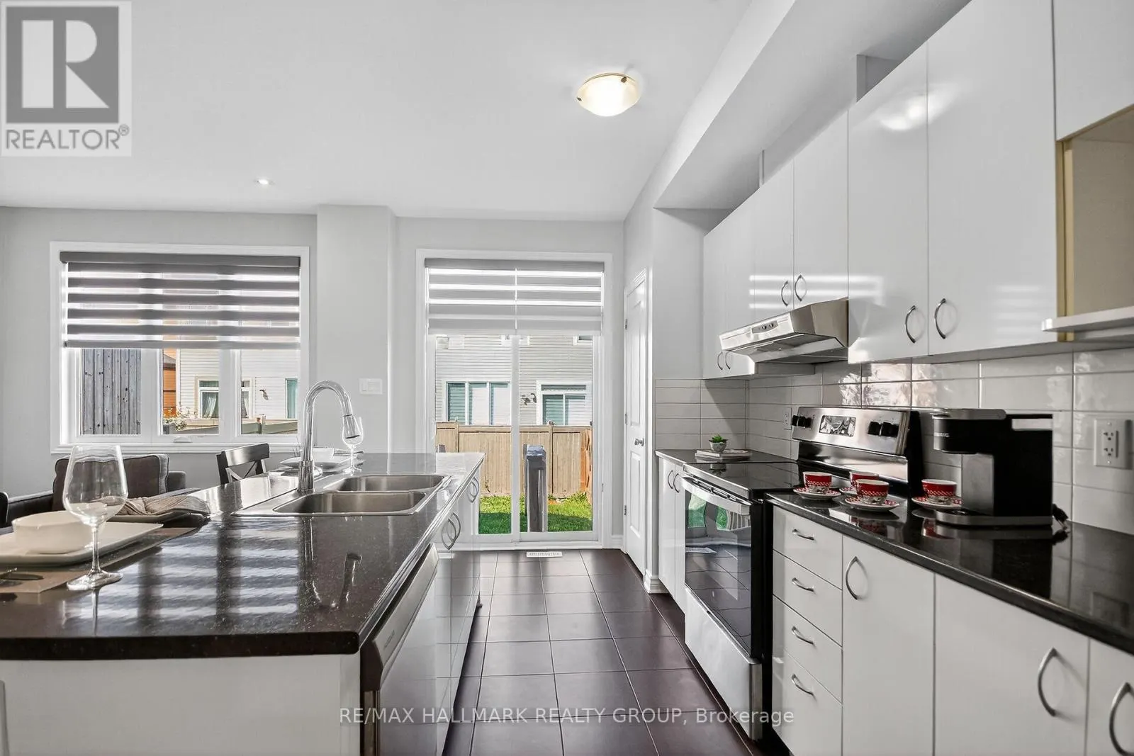 878 KILBIRNIE DRIVE