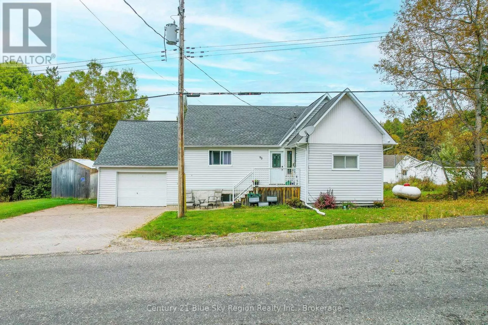 90 FERONIA ROAD