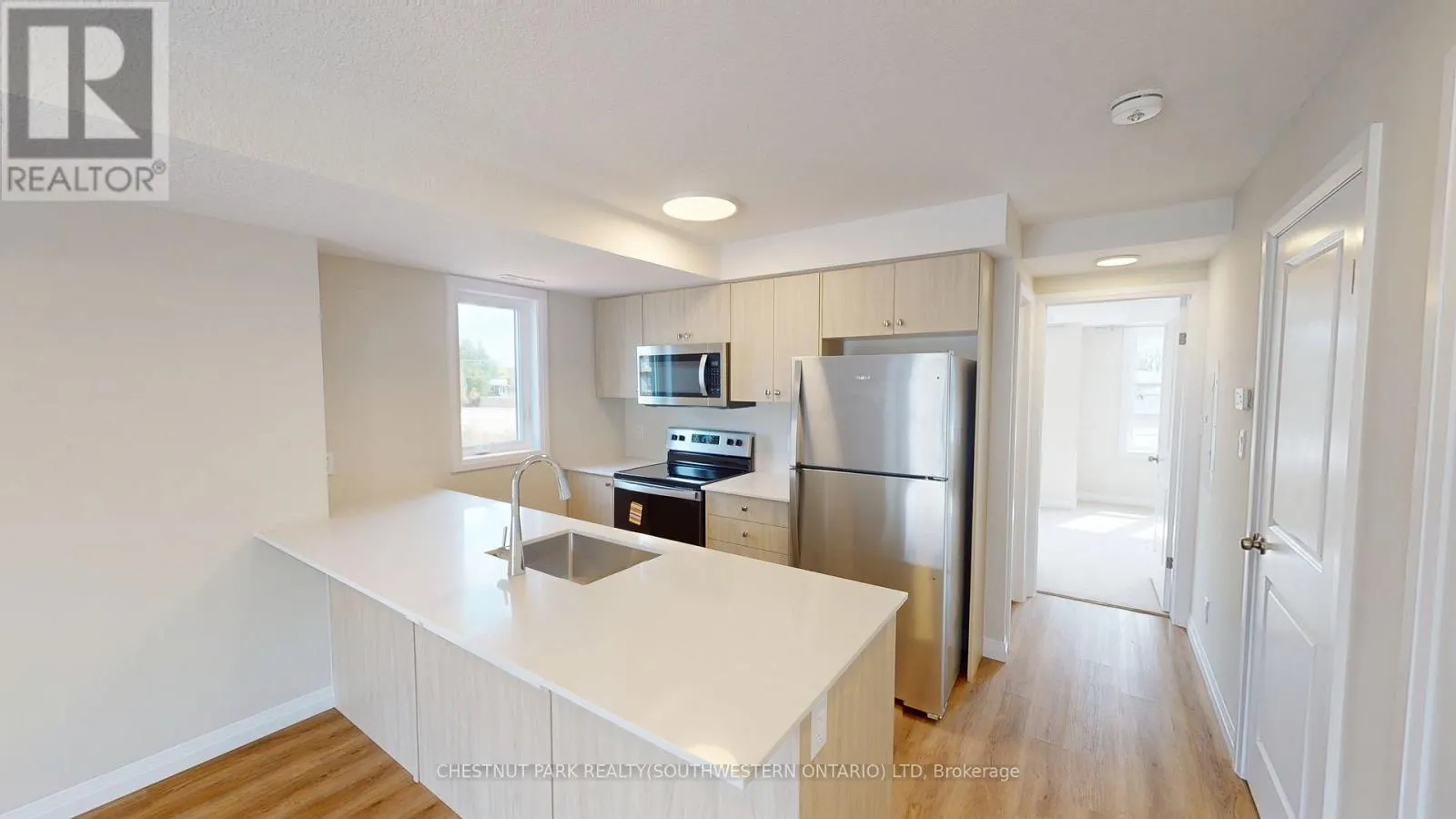 D3 - 410 NORTHFIELD DRIVE W