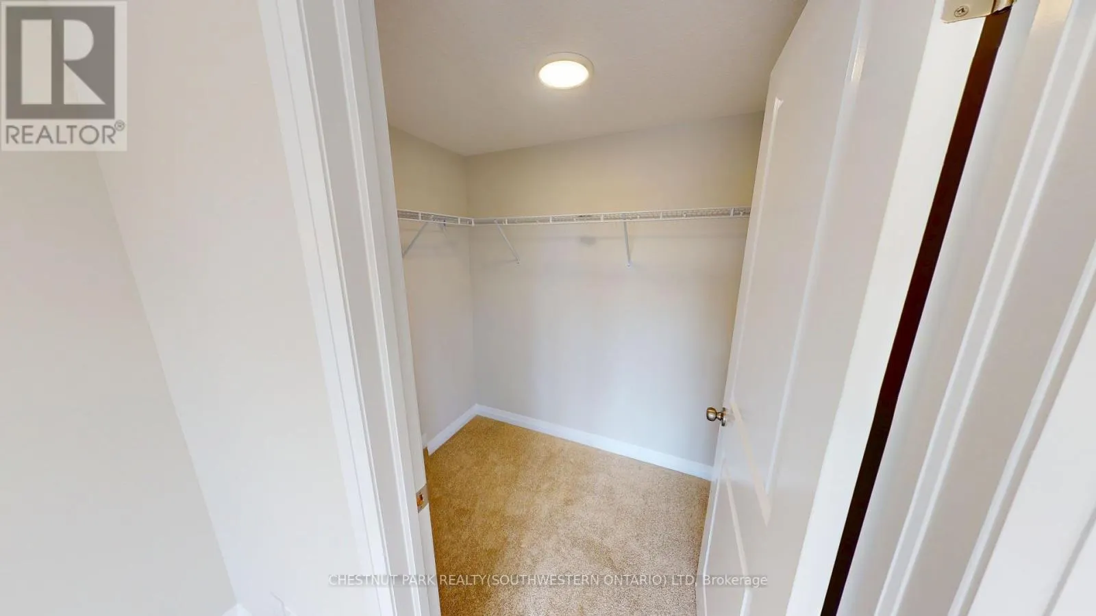 D3 - 410 NORTHFIELD DRIVE W